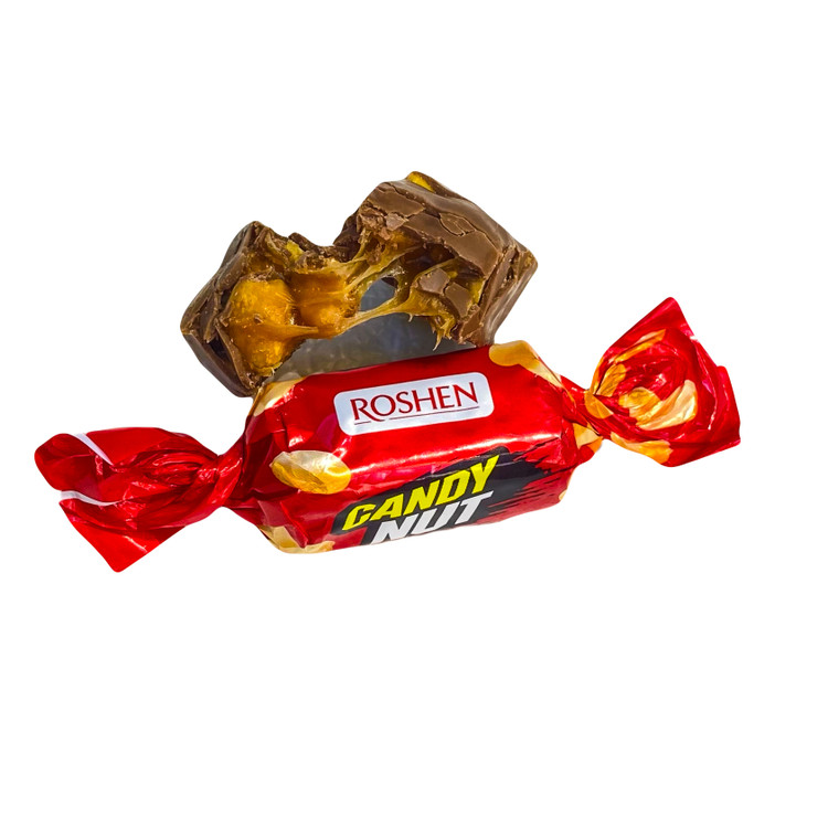 شکلات با مغز بادام زمینی و کارامل